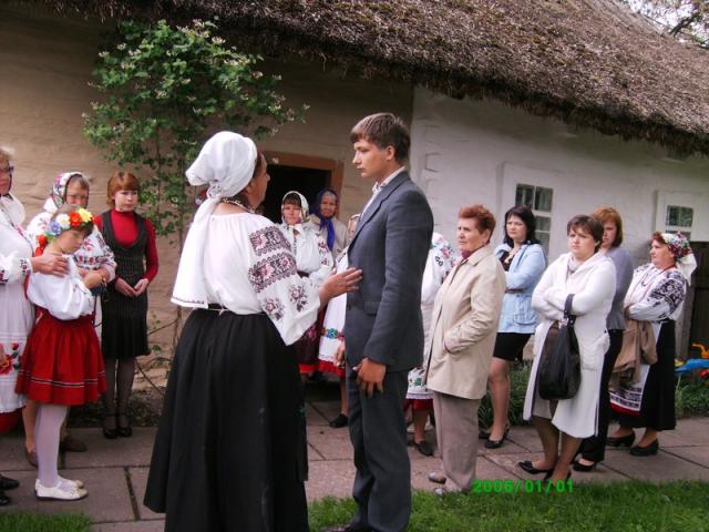 ТАК ЖИВУТЬ СОСНИЦЬКІ ДОВЖЕНКІВЦІ (002  G0035.JPG)